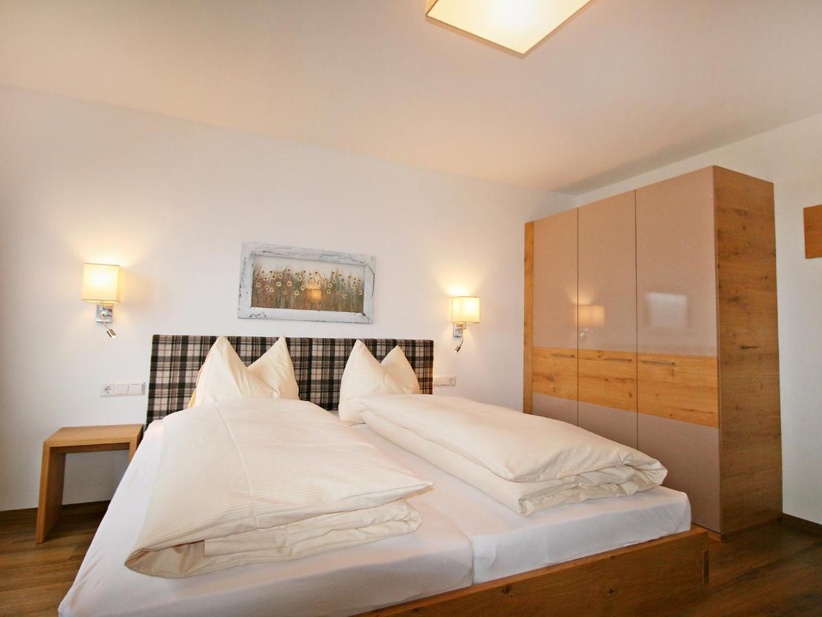 Holiday Home Happy By Interhome Eben Im Pongau Eksteriør bilde